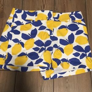 Lemon 🍋 print shorts